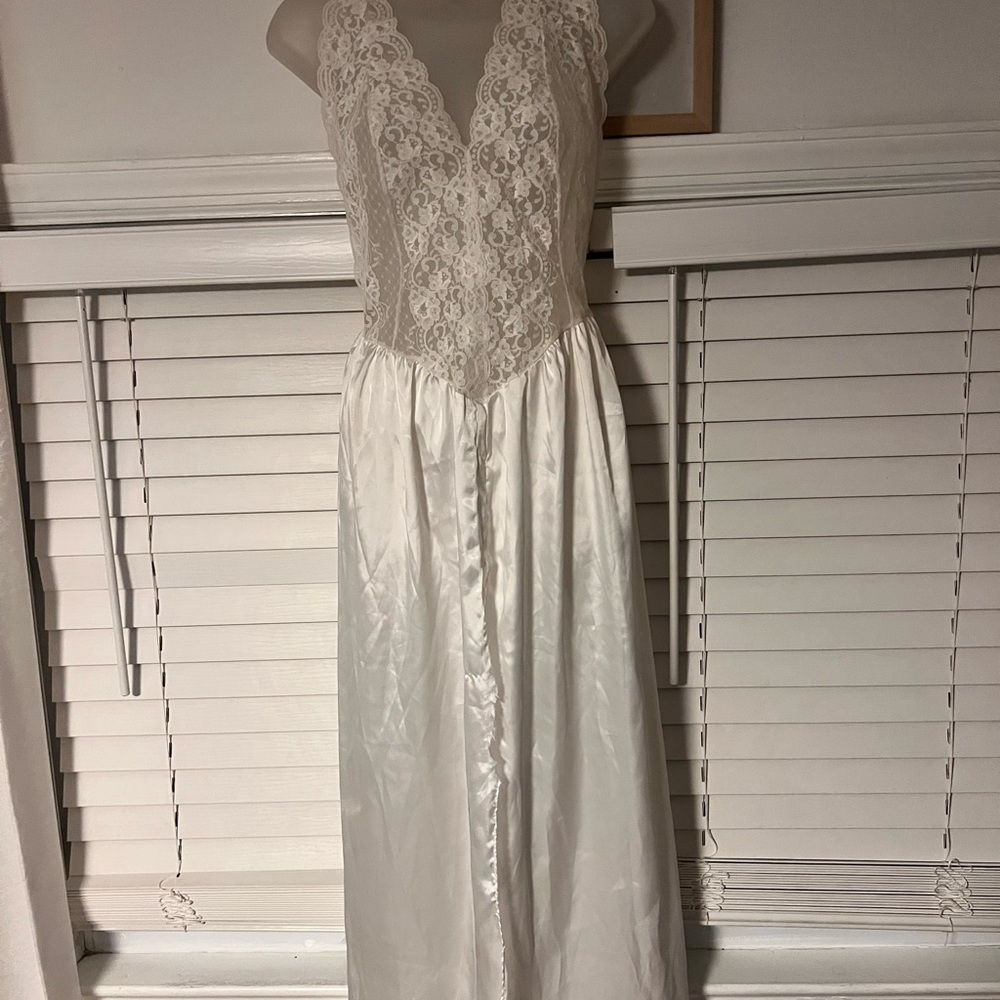 Cream silk vintage nightgown